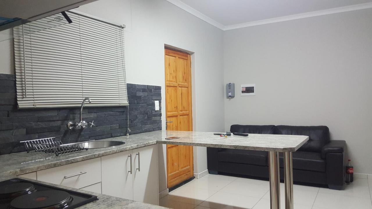 Tuna Self Catering Swakopmund Buitenkant foto